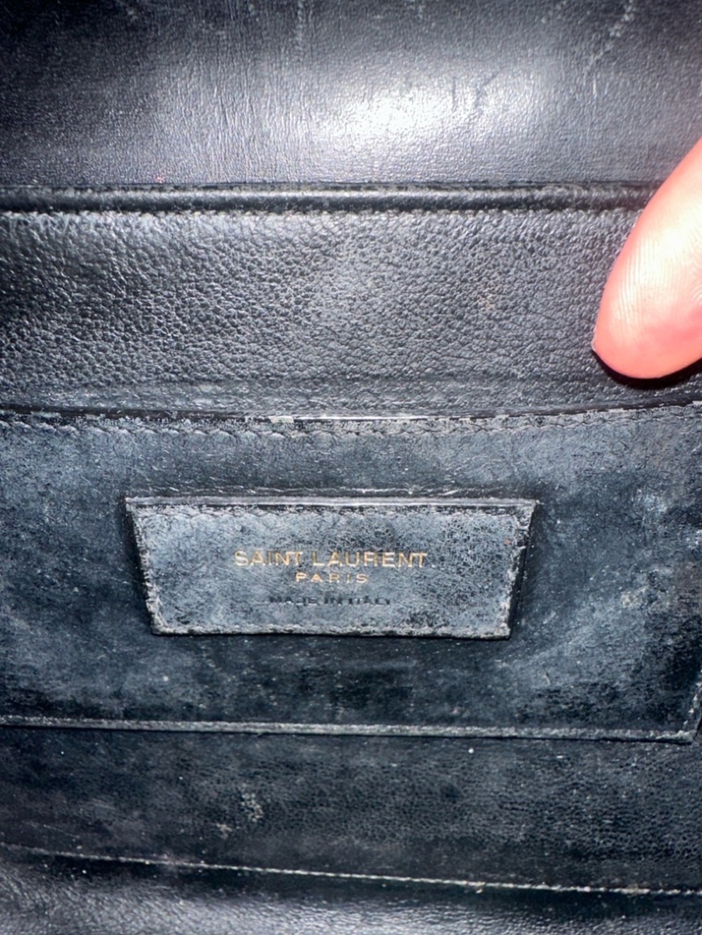 Yves Saint Laurent Black Leather Shoulder Bag with Gold YSL Logo - Picture 2 of 9
